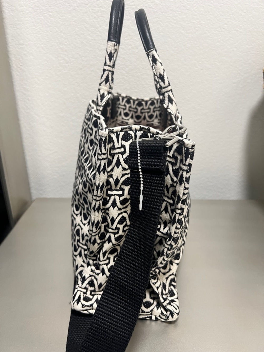 LIKE NEW Coccinelle Never Without Monogram Jacquar Tote in Multi/Noir - Picture 11 of 16